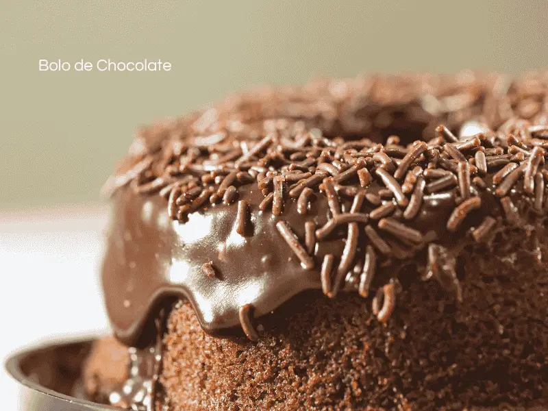 Bolo de Chocolate: Receita Fácil e Segredos