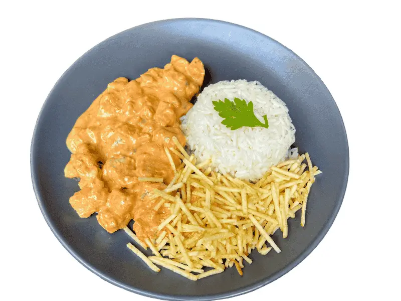 Strogonoff de frango: A receita que salvou meus jantares